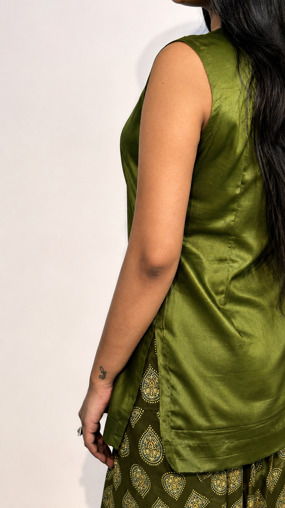 Green Mehendi Cotton Printed Farsi Set